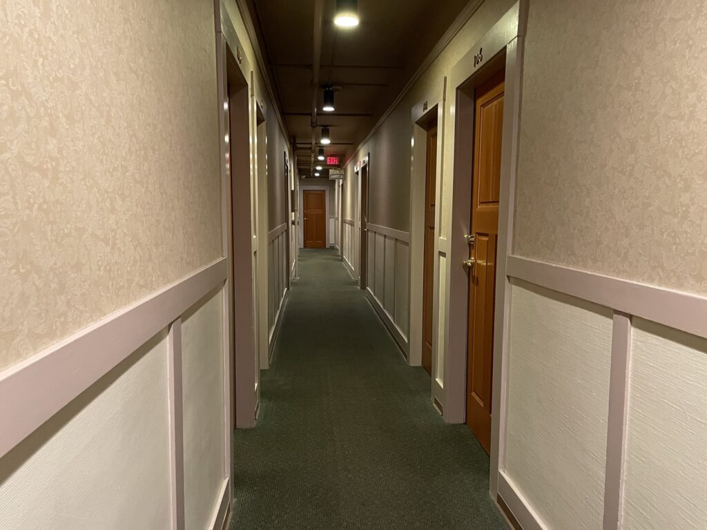 【バンクーバー旅行】キングストンホテルに宿泊してみた！感想や雰囲気を紹介します
