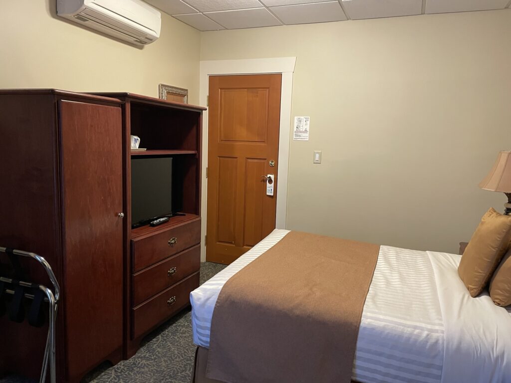 【バンクーバー旅行】キングストンホテルに宿泊してみた！感想や雰囲気を紹介します